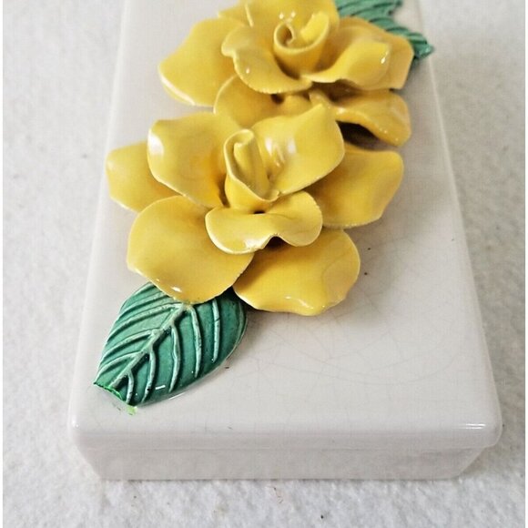 Vintage Porcelain Vanity yellow rose leaf Floral Trinket Jewelry Box Embossed - Picture 4 of 14